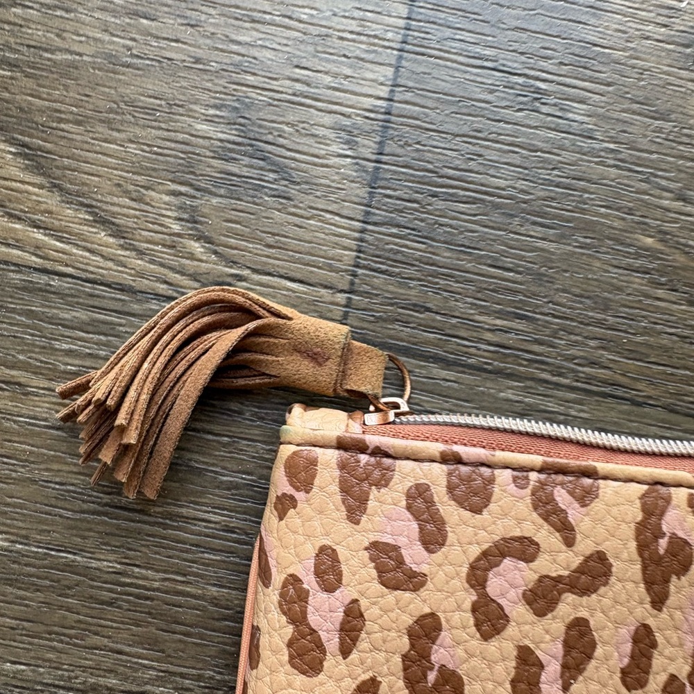 ipsy Leopard Print Pouch with Tassel - Picture 3 of 4